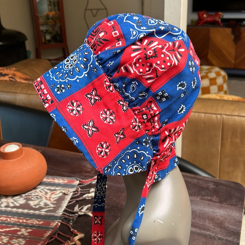 Vintage Handmade Bandana Print Pioneer Prairie Bonnet - Picture 4 of 8